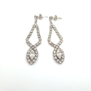 Sparkling Vintage Silver Crystal Drop Rhinestone Earrings